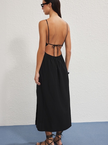 Robe Trendyol en noir