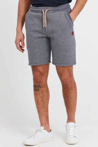 !Solid Regular Pants 'Nafko' in Grey: front
