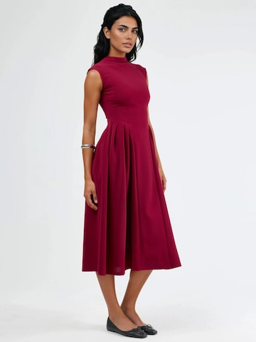 Busem Dress in Red