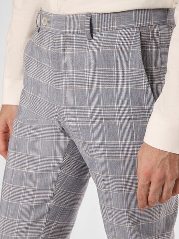 Coupe slim Pantalon à plis ' Hoxdon ' Finshley & Harding London en gris