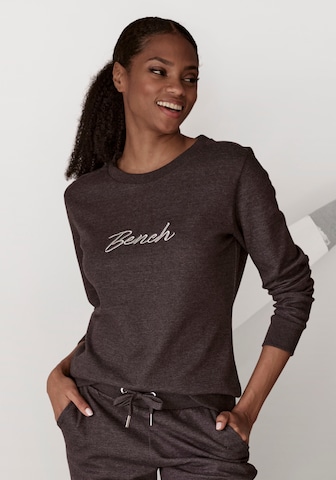 BENCH Sweatshirt in Grijs: voorkant