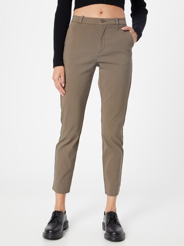 Coupe slim Pantalon chino 'SOLVEJ' Freequent en marron : devant