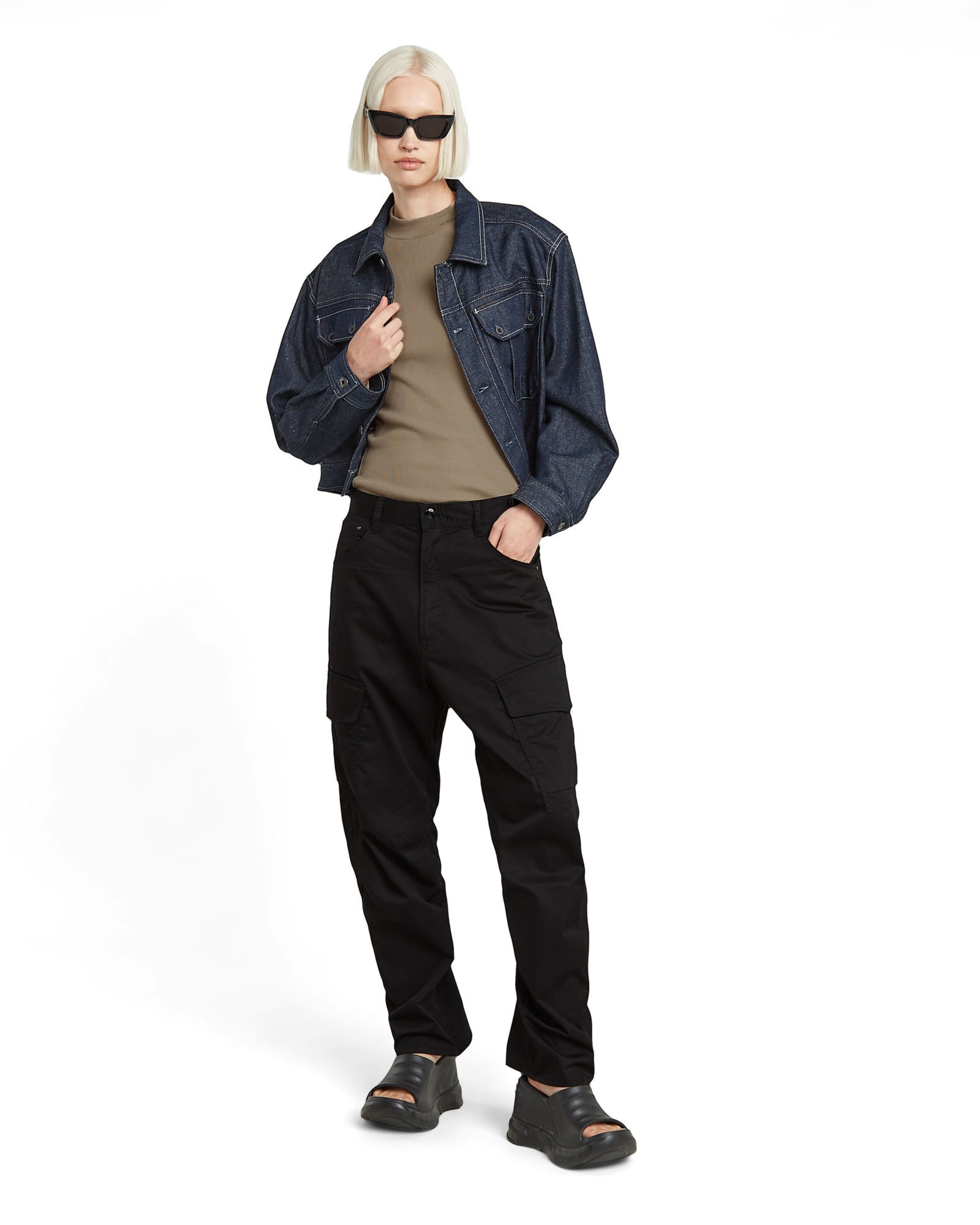 G-STAR Loose fit Cargo trousers in Black