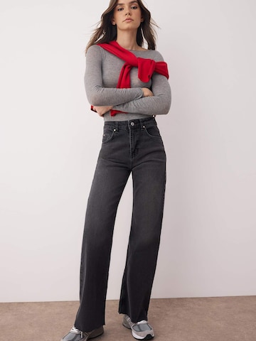 Trendyol Wide Leg Jeans in Schwarz