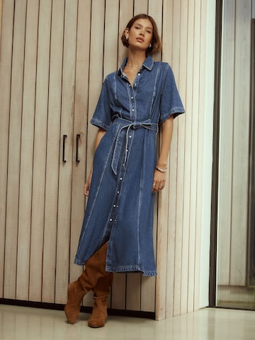 Robe-chemise Next en bleu : devant