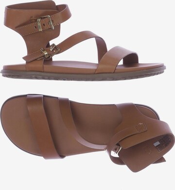 UGG Sandals & High-Heeled Sandals in 38 in Brown: front