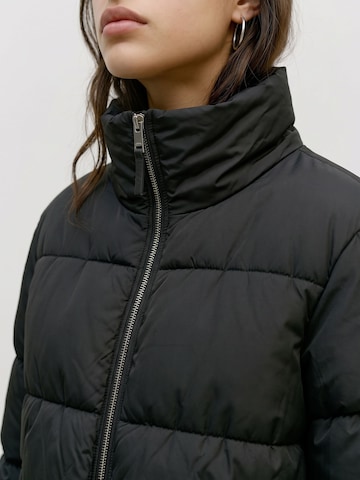VERO MODA - Chaqueta de invierno en negro
