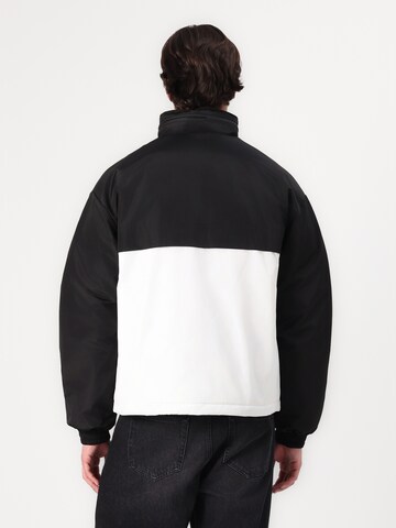 KARL LAGERFELD JEANS Prehodna jakna | črna barva: zadnja stran
