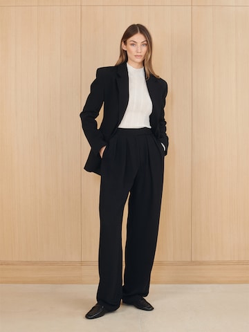 RÆRE by Lorena Rae Tapered Hose 'Lino Tall' in Schwarz