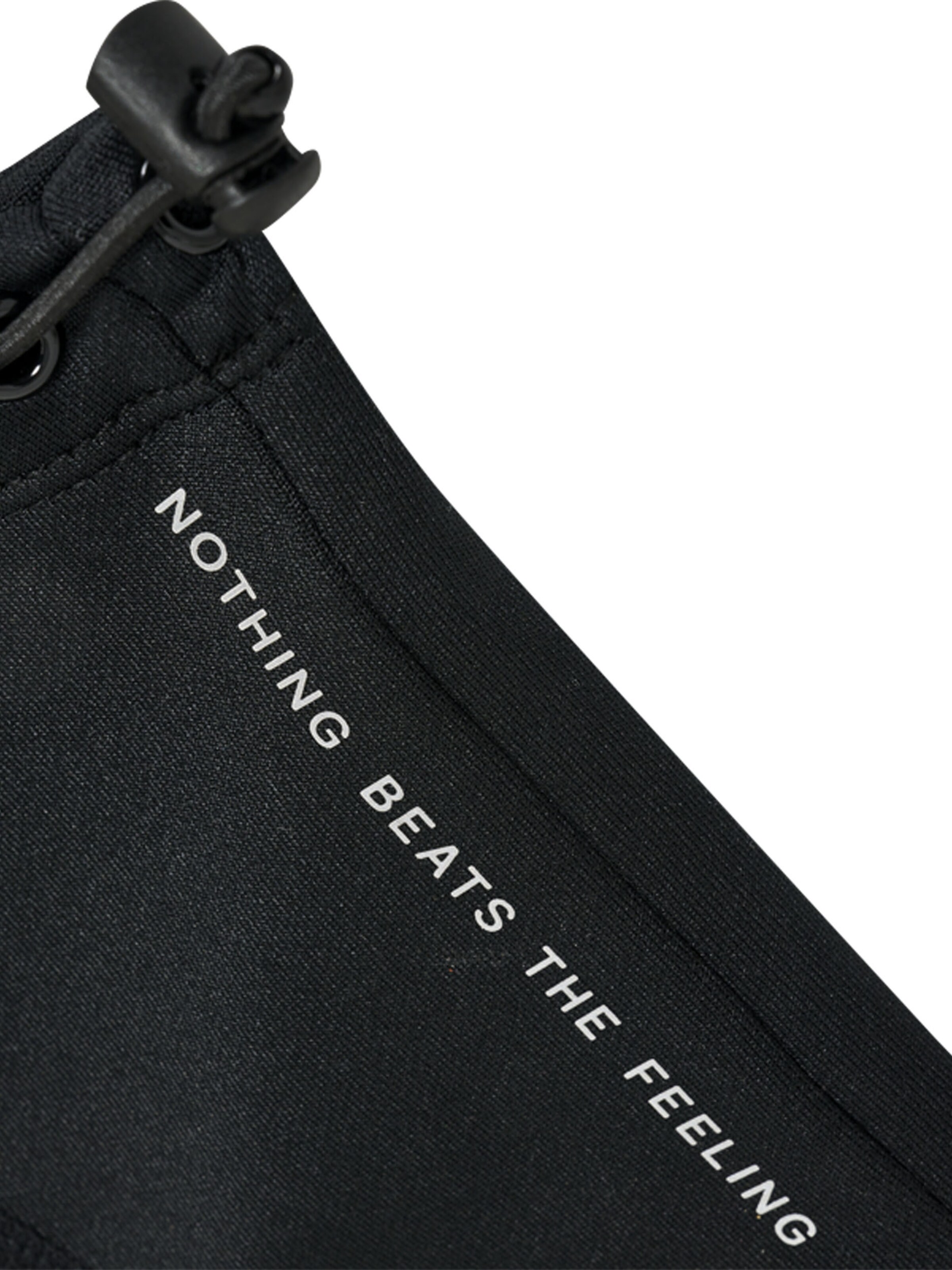 Newline Sports Scarf in Black