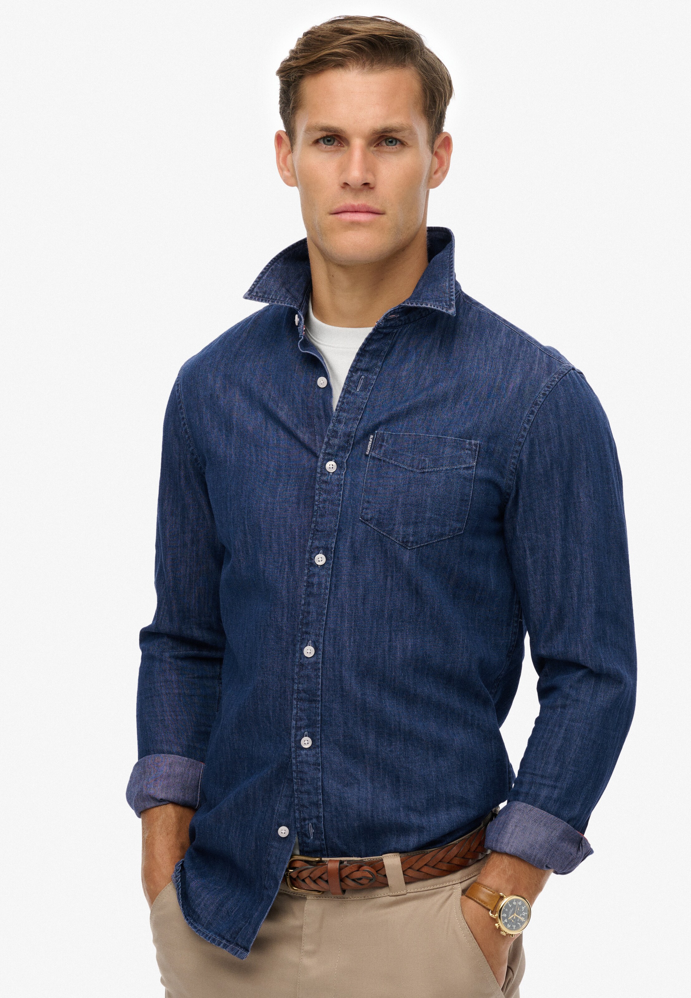 Coupe regular Chemise 'Essential' Superdry & Co en bleu : devant