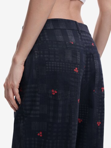 Desigual Широки крачоли Панталон в черно