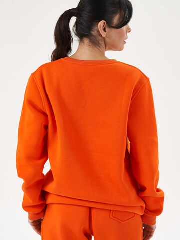 LOUIS LECLER Sweatshirt 'Avery' in Rood