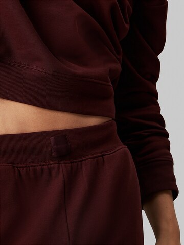Tapered Pantaloni de la Calvin Klein pe maro