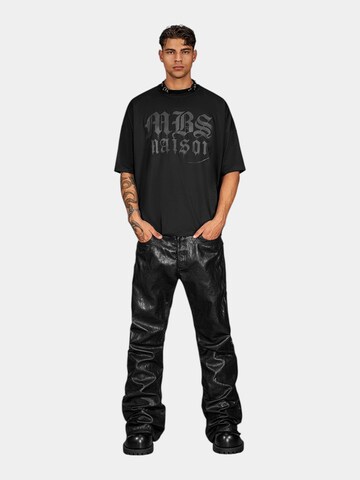 Maglietta 'Gothic T-Shirt - T17692' di Made By Society in nero