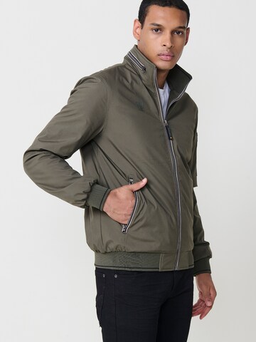 KOROSHI Přechodná bunda – zelená