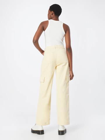 Regular Pantalon cargo Nasty Gal en beige