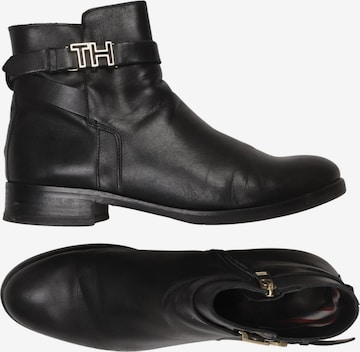 TOMMY HILFIGER Stiefelette 39 in Schwarz: Vorderseite