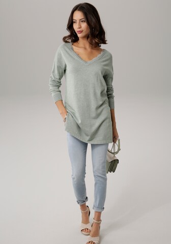 LAURA SCOTT Sweater in Green