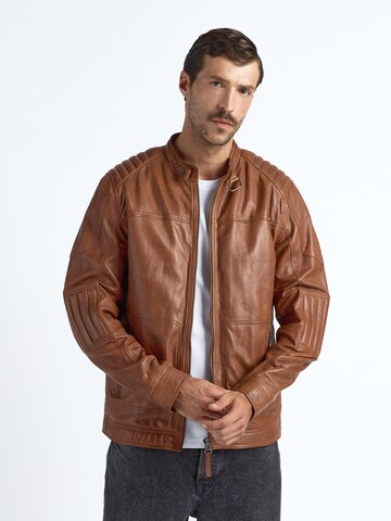 Maze Φθινοπωρινό και ανοιξιάτικο μπουφάν 'Jack' σε καφέ: μπροστά