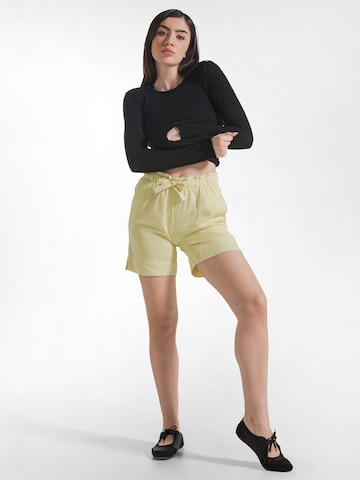 Loosefit Pantaloni di DEHA in giallo