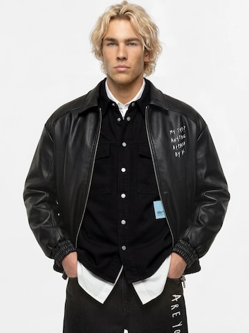 KARL LAGERFELD JEANS - Chaqueta de entretiempo 'KLJ X Pietro Terzini' en negro: frente