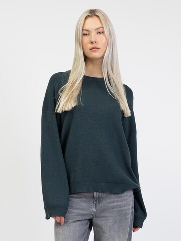 BROKE + SCHÖN Sweater in Green: front