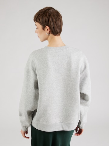 Gina Tricot Sweatshirt i grå