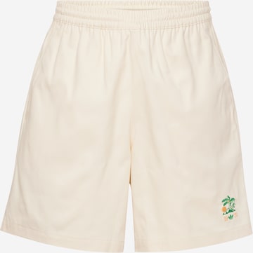 ADIDAS ORIGINALS Regular Панталон 'Leisure League Groundskeeper' в бяло: отпред