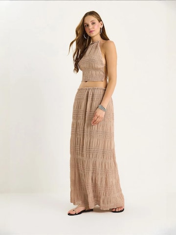 Completo pantalone di Bianco Lucci in rosa