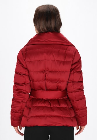 faina Wintermantel in Rood