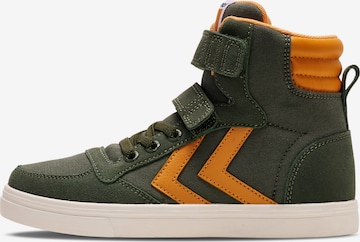 Hummel Sneakers in Groen: voorkant