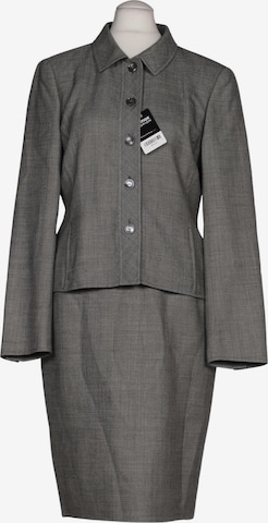 AKRIS Anzug oder Kombination L in Grau: Vorderseite