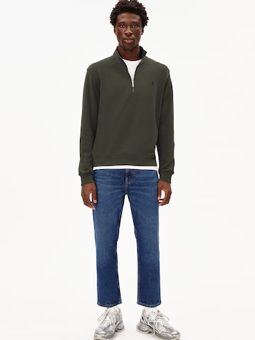 ARMEDANGELS Sweatshirt in Green