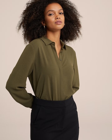 WE Fashion Blouse in Green: front