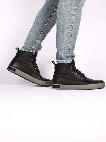 BLACKSTONE Hög sneaker 'Icon AM02' i svart