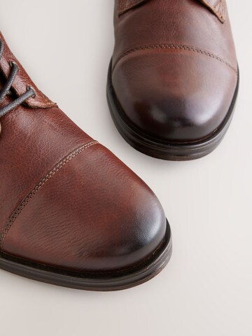Next Schnürstiefel in Braun