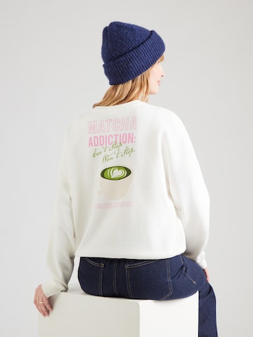 PIECES Sweatshirt 'PCFAST' in White: front