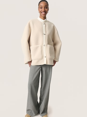 SOAKED IN LUXURY Between-season jacket 'SLThalassa' in Beige
