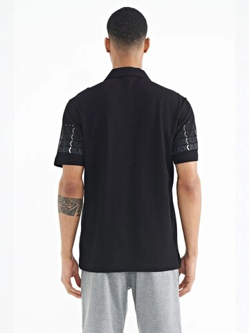 Tommy Life Shirt in Black