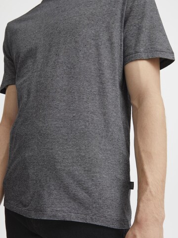 Maglietta 'Thor' di Casual Friday in grigio