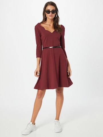 Robe 'Insa' ABOUT YOU en marron