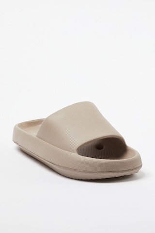Trendyol Pantolette i beige