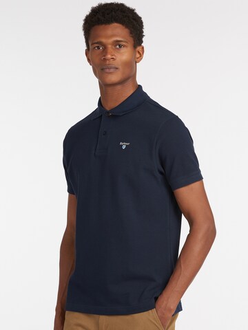 T-Shirt Barbour en bleu : devant