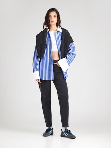 ARMEDANGELS Loosefit Džíny 'Mairaa' – černá