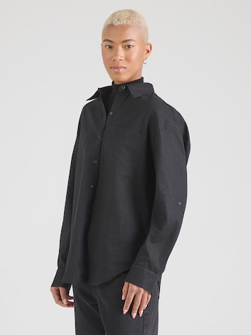 Calvin Klein Jeans Pusero värissä musta: etupuoli