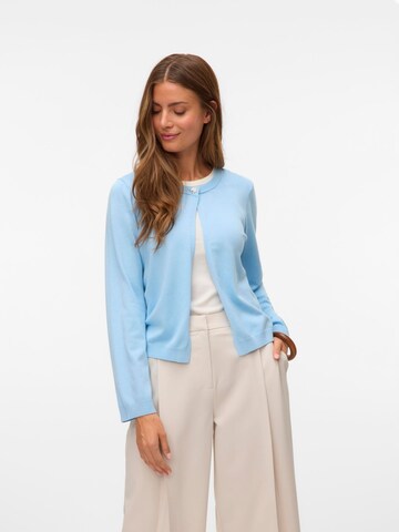Cardigan 'VMLUCIA' VERO MODA en bleu : devant