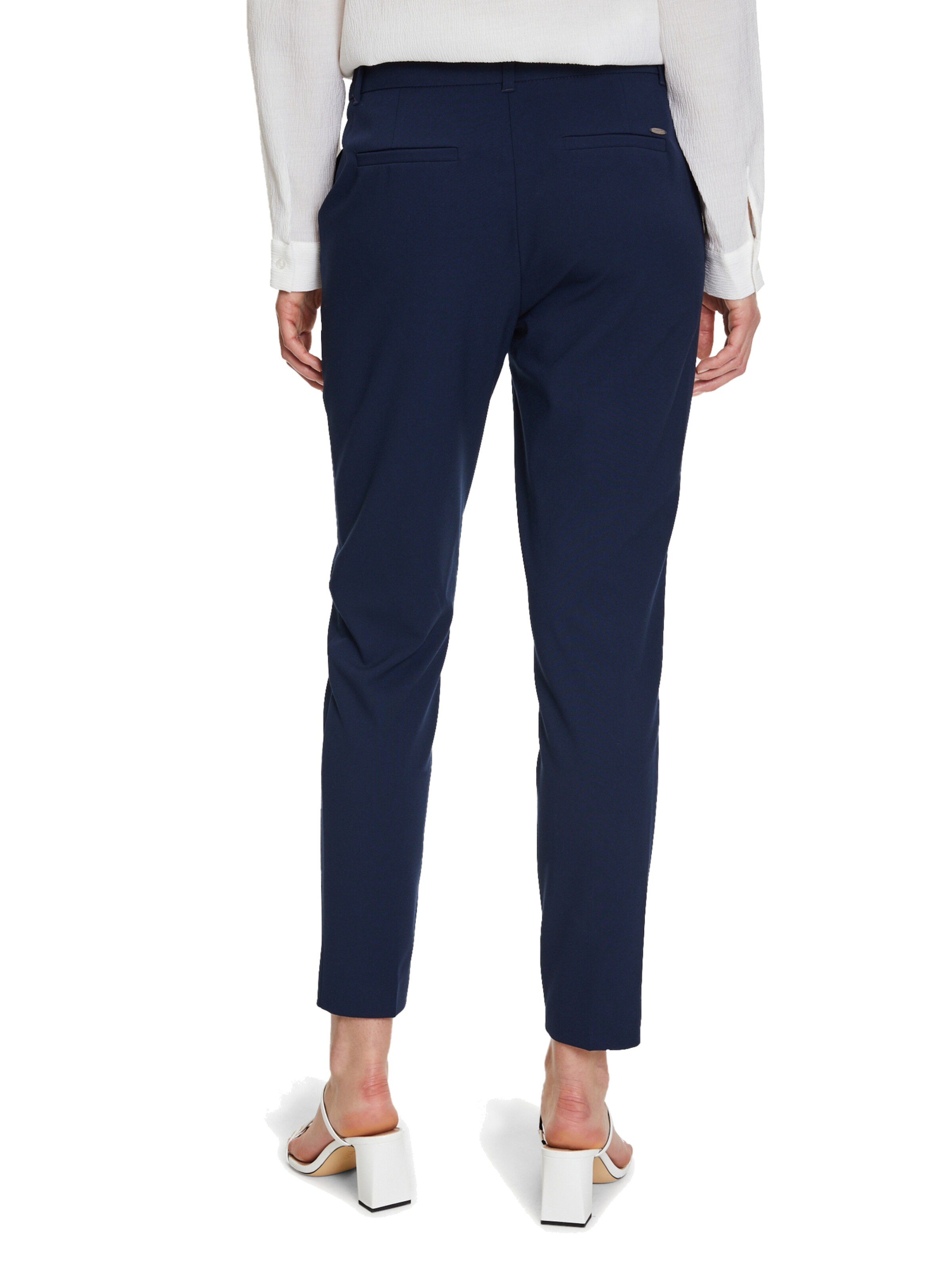 regular Pantaloni con piega frontale di Betty & Co in blu