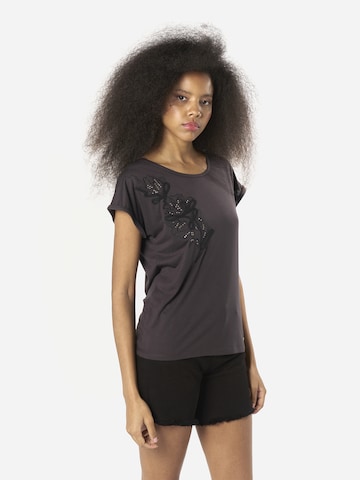 KOROSHI Shirt in Black: front