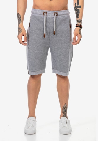 Redbridge Regular Pants 'Oldham' in Grey: front